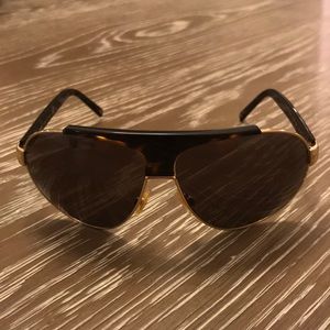 Like new AUTHENTIC DOLCE & GABBANA sunglasses